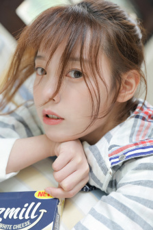 黑丝美女